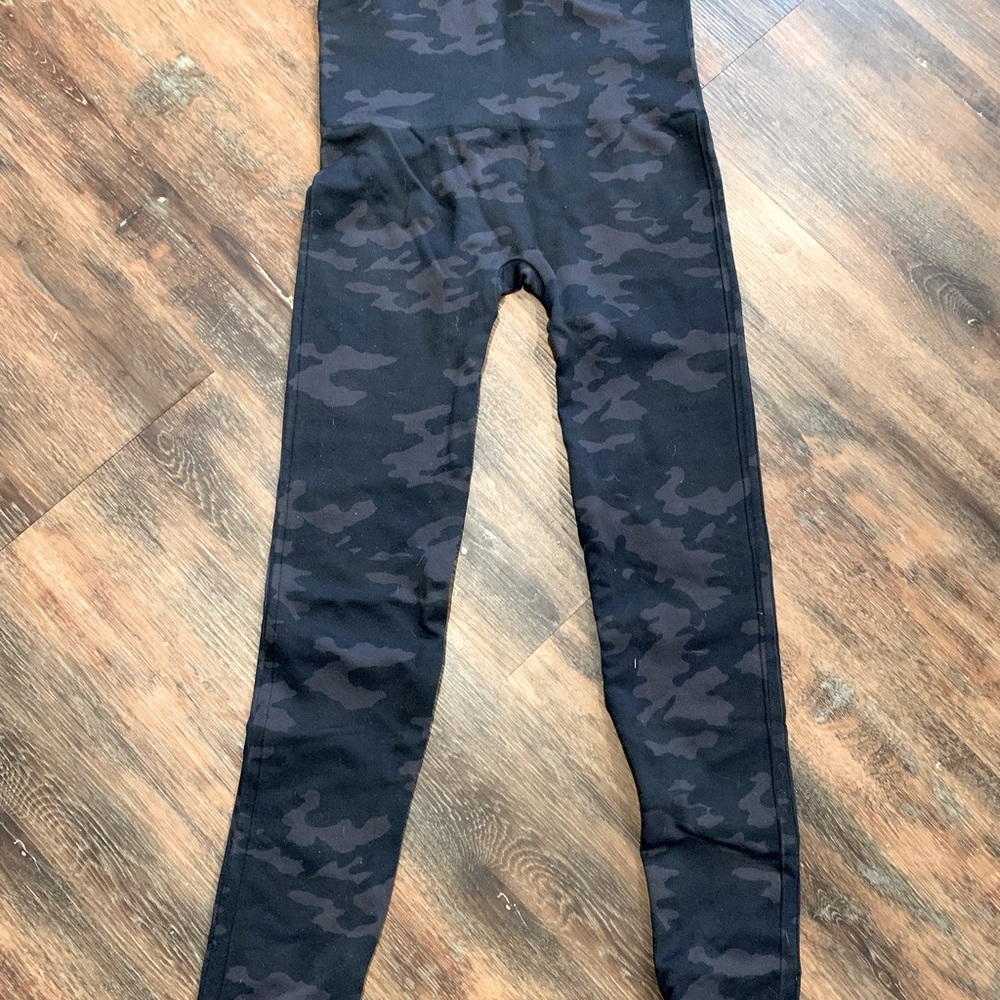 Spanx Look at Me Now High-Waisted Seamless Legging